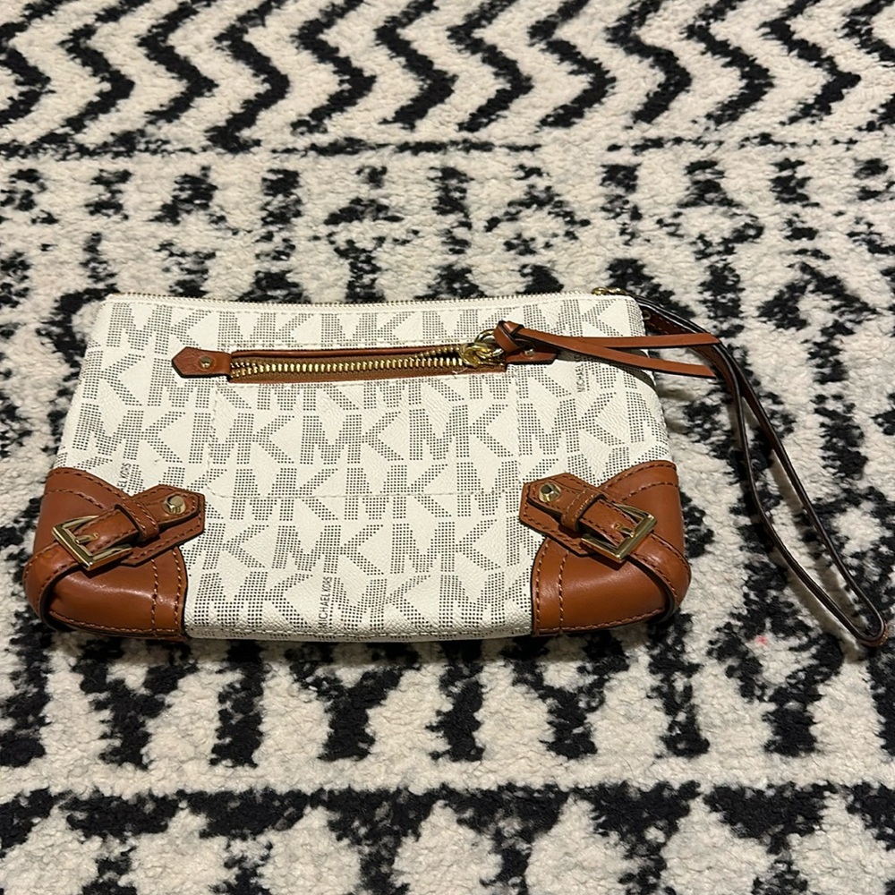 Michael Kors Clutch